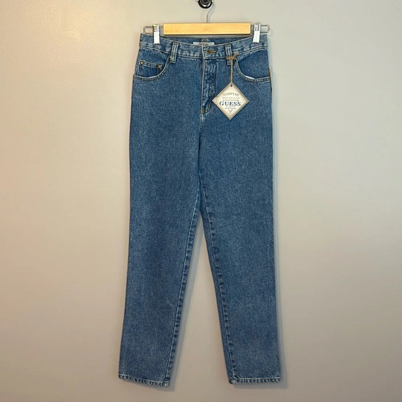 Guess Classics Fit Slim Leg Jeans NWT Size 16/28 - Picture 1 of 7